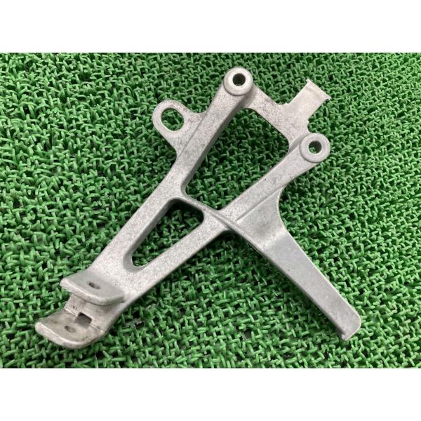 CBR250R ステップホルダー 左 KY1 ホンダ 純正 中古 バイク 部品 MC19 ペイント素...