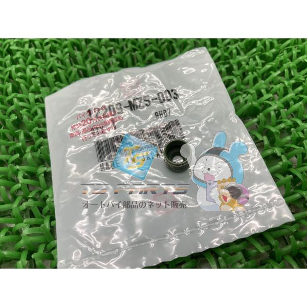 マグナ750 バルブステムシール 在庫有 即納 ホンダ 純正 新品 バイク 部品 VF750Cマグナ...