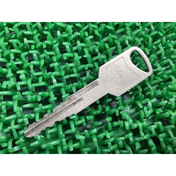 イントルーダー1500 キー スズキ 純正 中古 バイク 部品 左溝 VL1500 VZ800マロー...