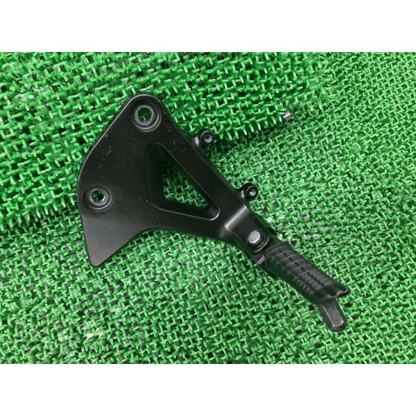 GSX-R1000R ステップ 左 298844 スズキ 純正 中古 バイク 部品 DM11G メイ...