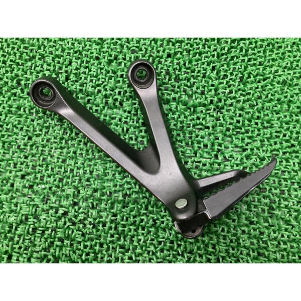 GSX-R1000 タンデムステップ 左 846 スズキ 純正 中古 バイク 部品 DM11G L7...