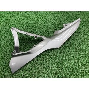 XL883N リアフェンダー 4438091 ハーレー 純正 中古 バイク 部品