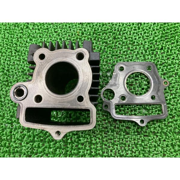 モンキー エンジンシリンダー HM-L1 ホンダ 純正 中古 バイク 部品 Z50J ボア39φ 割...