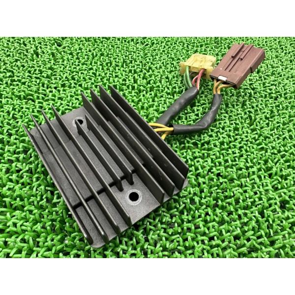 RSV1000R レギュレター アプリリア 純正 中古 バイク 部品 レギュレーター レクチファイア...