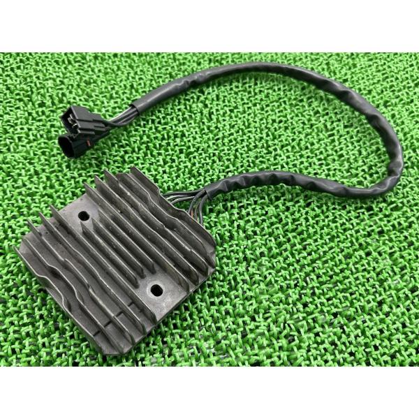 GSX1300Rハヤブサ レギュレター スズキ 純正 中古 バイク 部品 GX72A HAYABUS...
