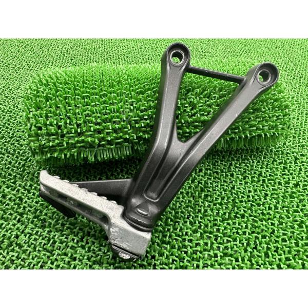 ZX-25R タンデムステップ 右 SKT カワサキ 純正 中古 バイク 部品 ZX250E ZX2...