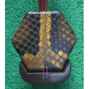 鳳凰頭黒檀六角螺文軸二胡（KY3408C） : 椿二胡工房 - 通販 - Yahoo