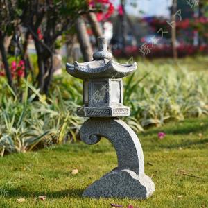 在庫限り）八女石 ミニサイズ ミニ灯篭 (橋山) 自然木型 木彫脚自然型