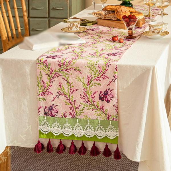 花柄 テーブルランナー 和風 おしゃれ 田園風 防塵 耐久性 汚れ対策 防カビ 北欧 家庭用 テーブ...