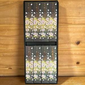 【進物用線香】【送料無料】日本香堂 宇野千代のお線香 特撰淡墨の桜 塗箱短8箱  のし・包装・お悔み...