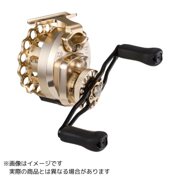 ダイワ 25BJイカダ 65L(左)