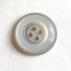 カーム COLOR．1  15mm紳士服スーツジャケットの袖口・袖ボタンに