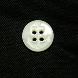 イカリ柄高瀬貝ボタン 11.5mm シェルボタン
