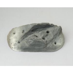 竹炭山型剣山・大 検索キーワード:茶道具 生け...の詳細画像1