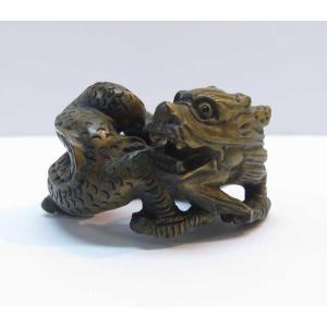 木彫り　根付　〜 龍〜  一刀彫 / 素材：柘植