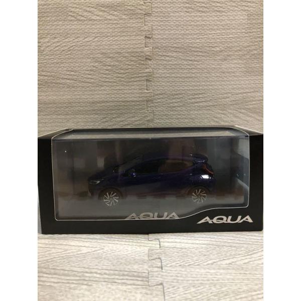 ミニカー 1/30 新型アクア AQUA カラーサンプル 非売品 ダークブルーマイカメタリック