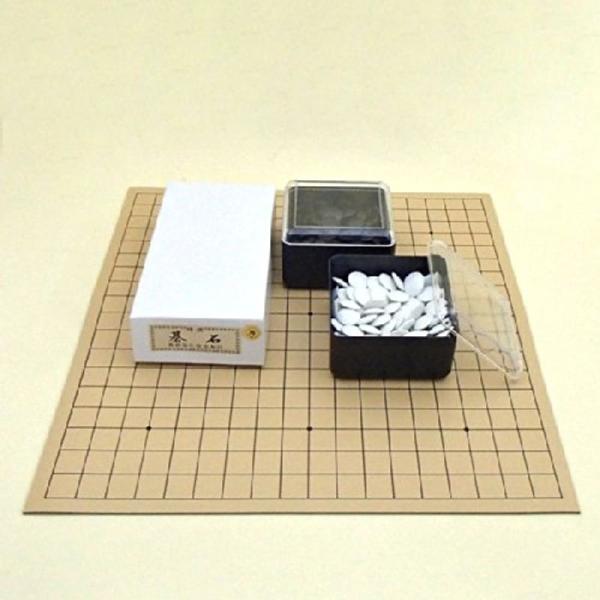 囲碁 (おもちゃ) ゴム碁盤囲碁セット日本棋院取扱とＰ碁石椿・Ｐ角ケース