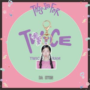 2番目半額 TWICEグッズ キーリング アク...の詳細画像5