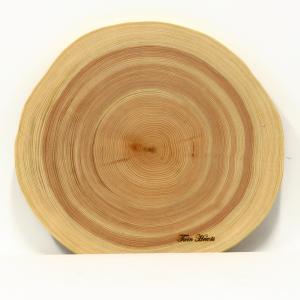 希少【縁起物】天然年輪 一枚板 ツインハーツ【桧】年輪 天然一枚板 まな板、料理プレート (直径 32cm