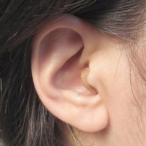 ニコン・エシロール 耳穴型デジタル補聴器(音量リモコン付き)(200205)　小型 目立たない  集音器  難聴 NIKON
