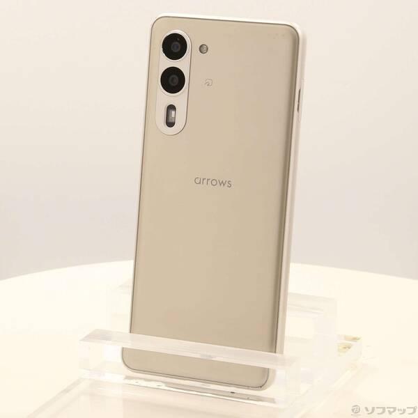 〔中古〕FCNT arrows We2 Plus 256GB シャンパンシルバー F-51E doc...