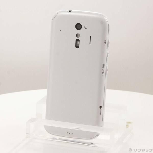 〔中古〕FUJITSU(富士通） らくらくスマートフォン 32GB ホワイト F-42A docom...