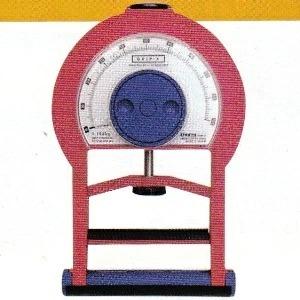 デジタル握力計　竹井機器　グリップD T.K.K.5401 デジタル握力計(グリップD) 竹井機器工業 幅154mm