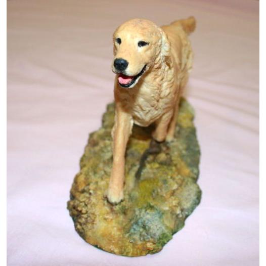 英国産　犬の置物　ハンドメイド　ゴールデンレトリーバー
