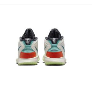 Nike バッシュ シューズ ナイキ カイリー...の詳細画像2