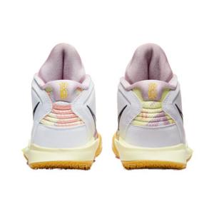 Nike バッシュ シューズ ナイキ カイリー...の詳細画像2