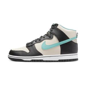 Nike バッシュ スニーカー シューズ エンベデッド  ナイキ Dunk high Retro E...