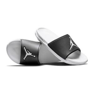 Jordan バッシュ スニーカー シューズ ...の詳細画像1