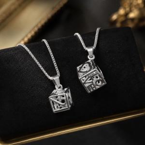 LOUIS VUITTON（ルイ・ヴィトン） ネックレス ラッキーグラム ゴールド