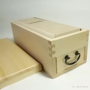 鰹節削り器 天然木を使用した高級 鰹箱 中サイズ