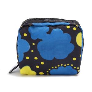 レスポートサック ポーチ SQUARE COSMETIC スクエアコスメティック 6701 G893 IN THE CLOUDS レディース LeSportsac×GAKU｜underloop