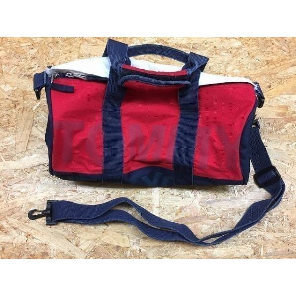 TOMMY HILFIGER トミーヒルフィガー ロゴカラーのドラムバッグ ロゴプリント ショルダー...