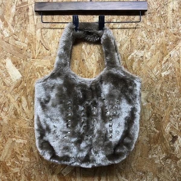 LOWRYS FARM ローリーズファーム - レディース ファーバッグ 飾りスタッズ付き ハンドバ...