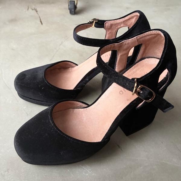 ROSE BUDインポート/(LA STRADA)ベルベットアンクルストラップパンプス