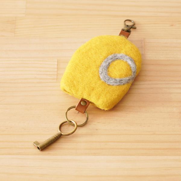 フェルトキーケース　undyed+アンダイドプラス オリジナル　手作り