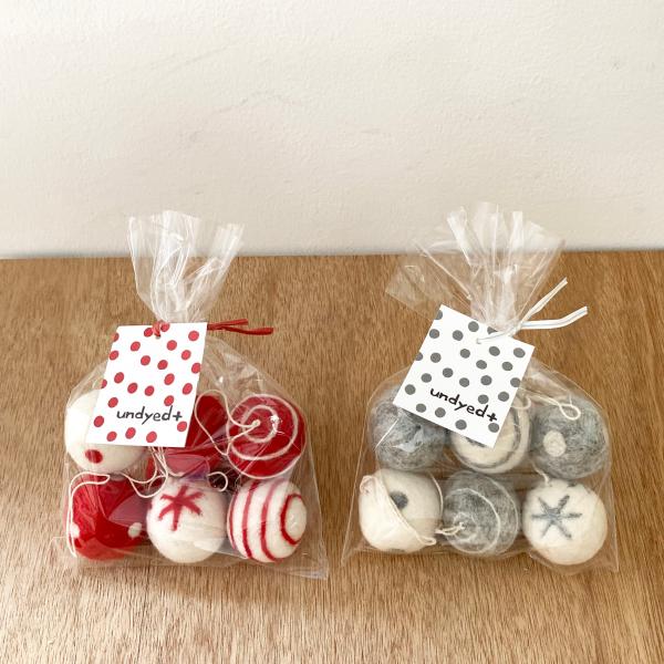 手作りフェルトのクリスマスオーナメント3.5cm(中）　レッド・グレー　undyed+オリジナル　6...