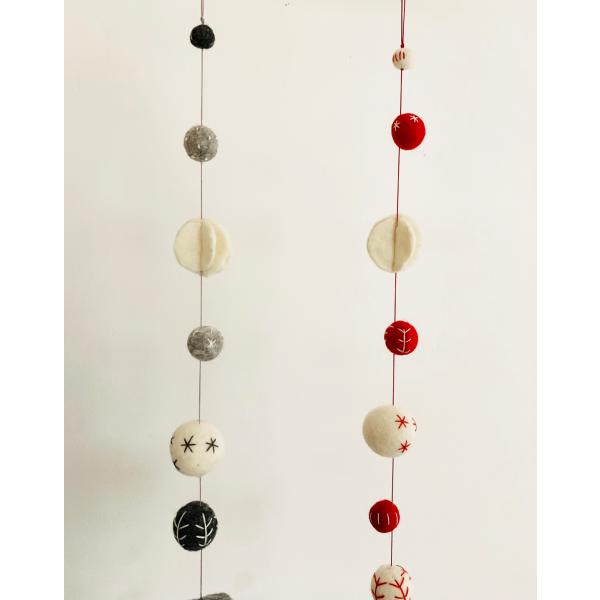 フェルトボール　くす玉ガーランド アンダイドプラスオリジナル　クリスマス