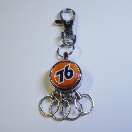 76 リボルビングキーホルダー