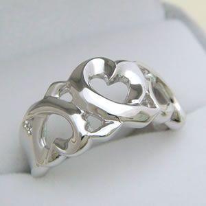 翌日発送】ハートがいっぱいシルバー製の太めのハートリング メール便