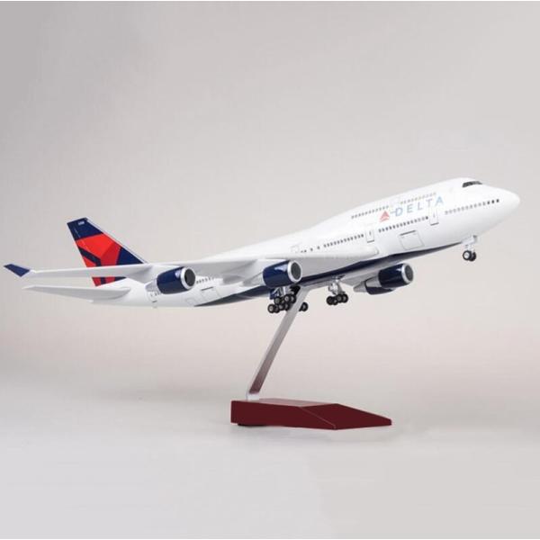 航空機模型 おもちゃ 模型 飛行機 デルタ航空B747 アメリカ LED点灯 USB充電  スタンド...