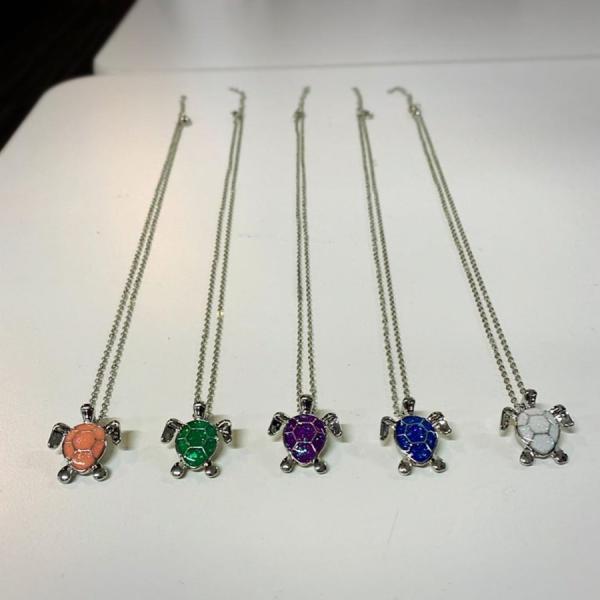 亀 亀ペンダント ネックレス ホヌ ハワイアン ジュエリー お守り ネックレス 縁起物 ラッキー 幸...