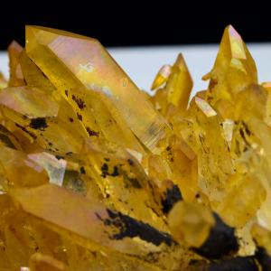 全品採掘鉱山より直輸入 アーカンソー 水晶 ゴールデンヒーラー クラスター (約1083g) 原石 アメリカ アーカンソー州産 ゴールデンクォーツ 天然コーティング