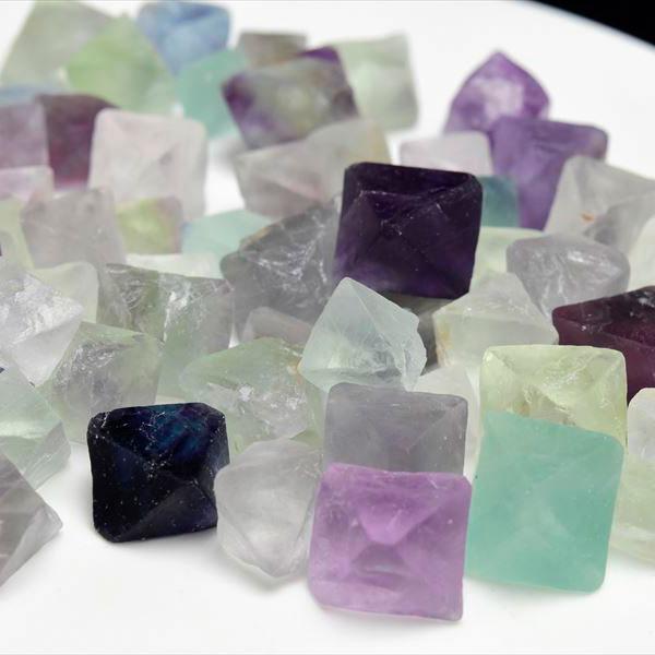 フローライト (約300g) 八面体 原石 詰め合わせ アソート マルチカラーフローライト 蛍石 フ...