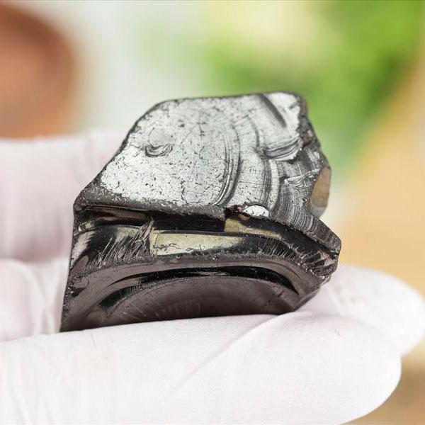 エリートシュンガイト ラフ 約33.2g 原石 ロシア産 カレリア共和国産 高純度 シュンガ石 シル...