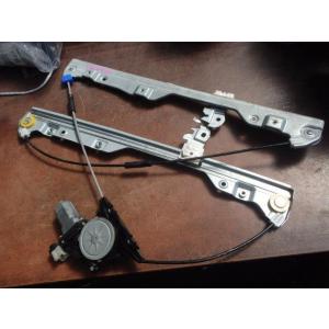 セレナ CBA-C25 右Fドアレギュレータ・モーター 20S MR20DE QX1    8073...