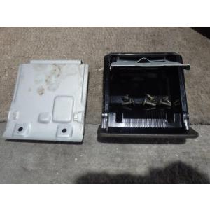 スクラム EBD-DG64V 灰皿 K6A 26U 216581 : used-part-factory - 通販